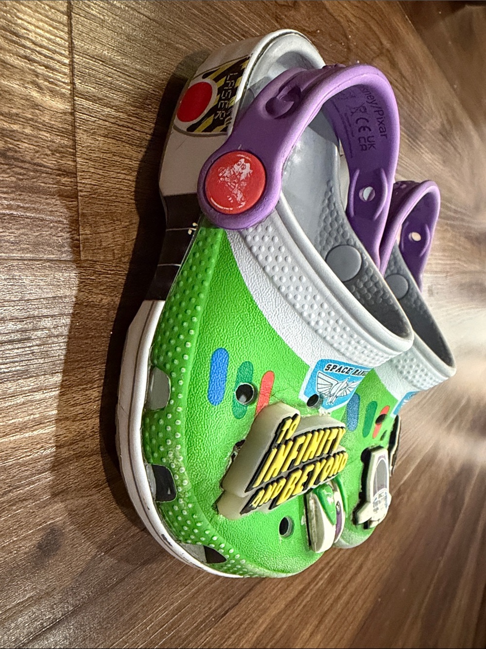 Toy Story Buzz Lightyear Kids Green CROCS - Size 8 Toddler - Picture 4 of 7